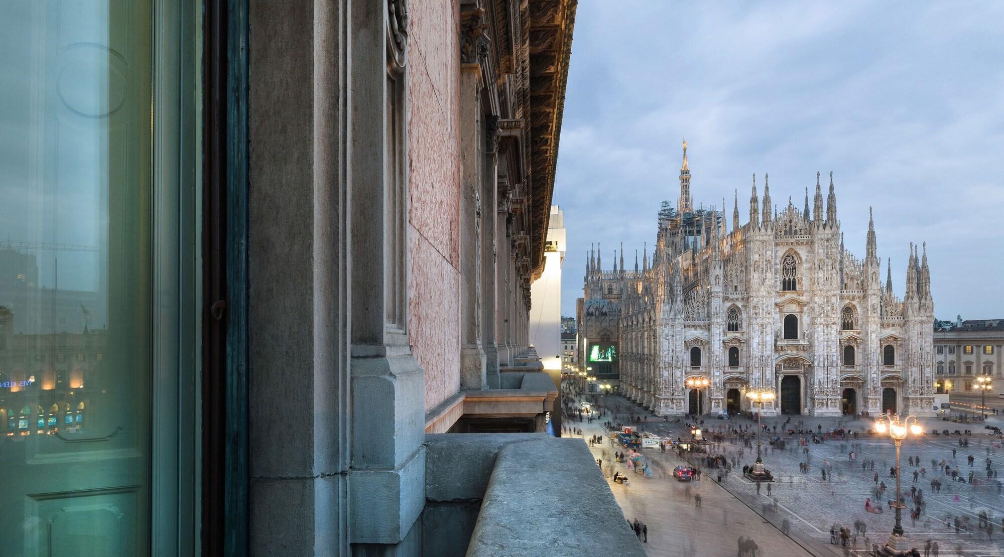 The Glamore Milano Duomo Hotel Exterior photo