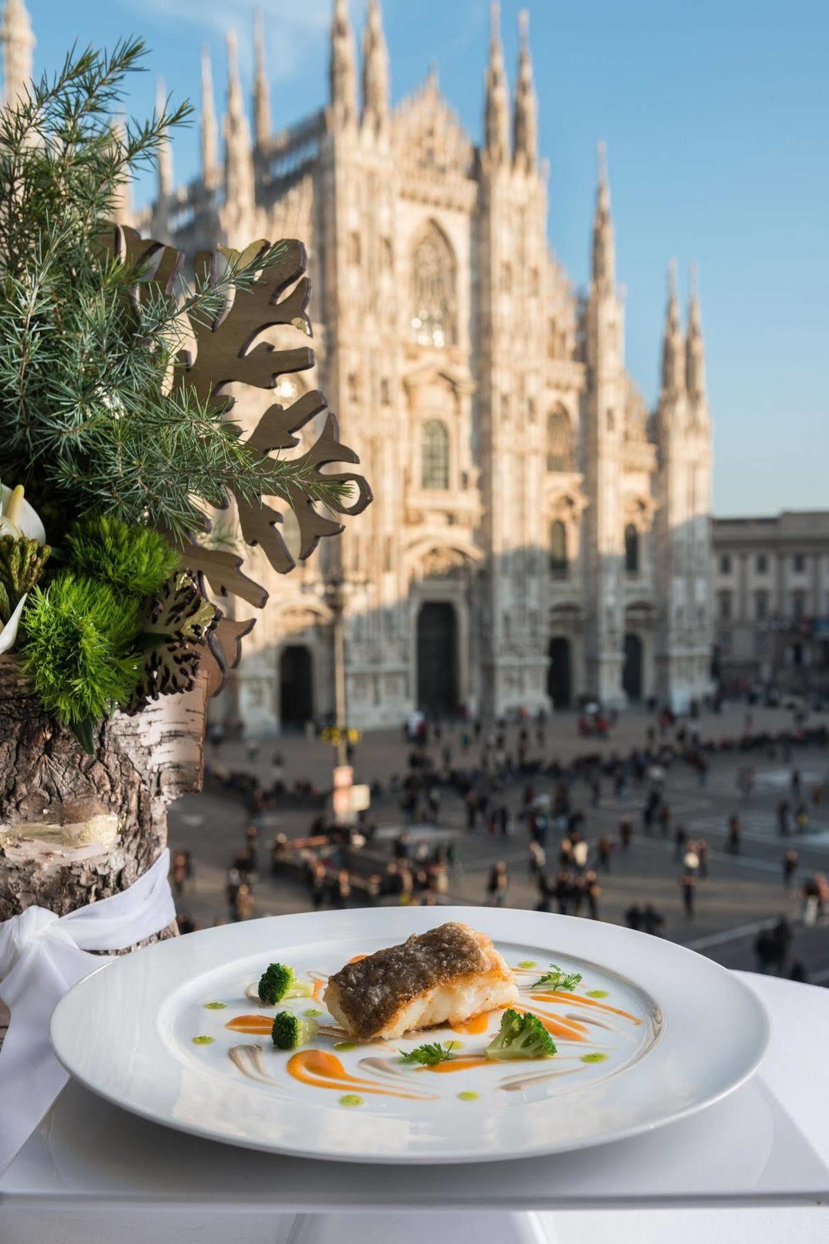 The Glamore Milano Duomo Hotel Exterior photo