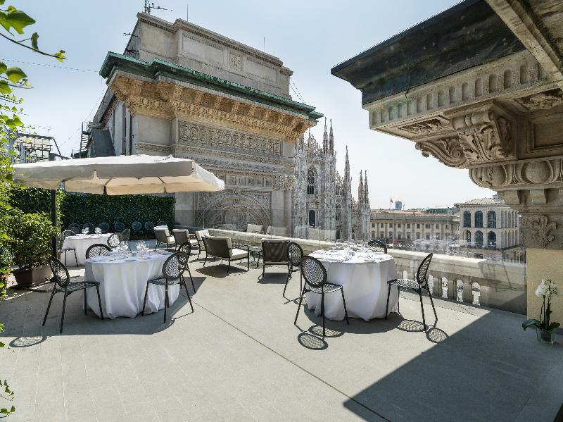 The Glamore Milano Duomo Hotel Exterior photo